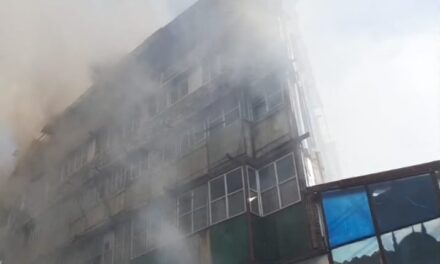 Fire Breaks Out in Srinagar Hotel