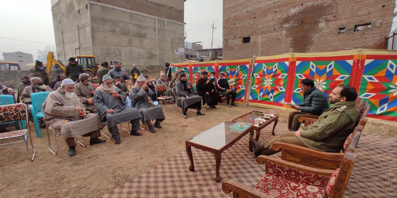 Ganderbal Police Held Police-public Meet At Nagbal