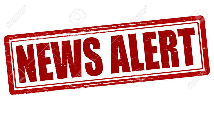 Locals Ferry Pregnant Woman On Shoulders, Horse Through Knee-Deep Snow In Kupwara