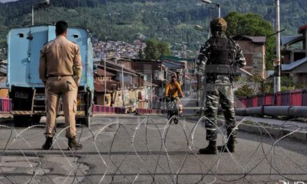64-hr-long weekend lockdown begins across J&K, “People without face masks being fined’