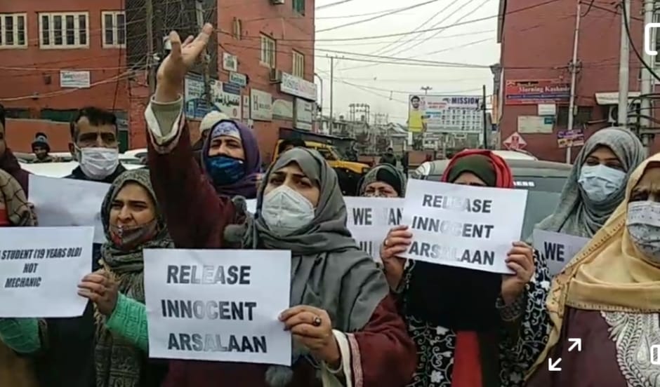 Family of Srinagar youth arrested by NIA stage protest, seek his release