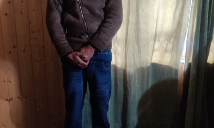 Budgam police solved theft case within 24 hours; stolen property recovered.