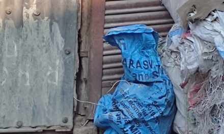 Suspicious bag found at Khawjabazar, Nowhatta, Sgr; BDS on Job, “Bag has pressure cooker fitted with wires, checking whether it is IED: police