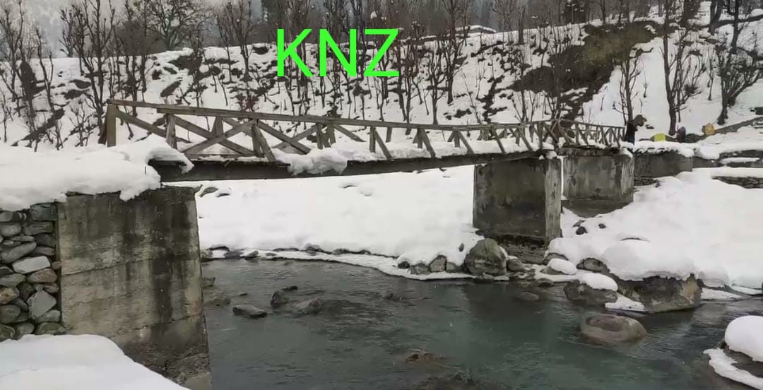 Batapora Kalas-Pati village suffer in absence of a bridge over Nallah Sindh