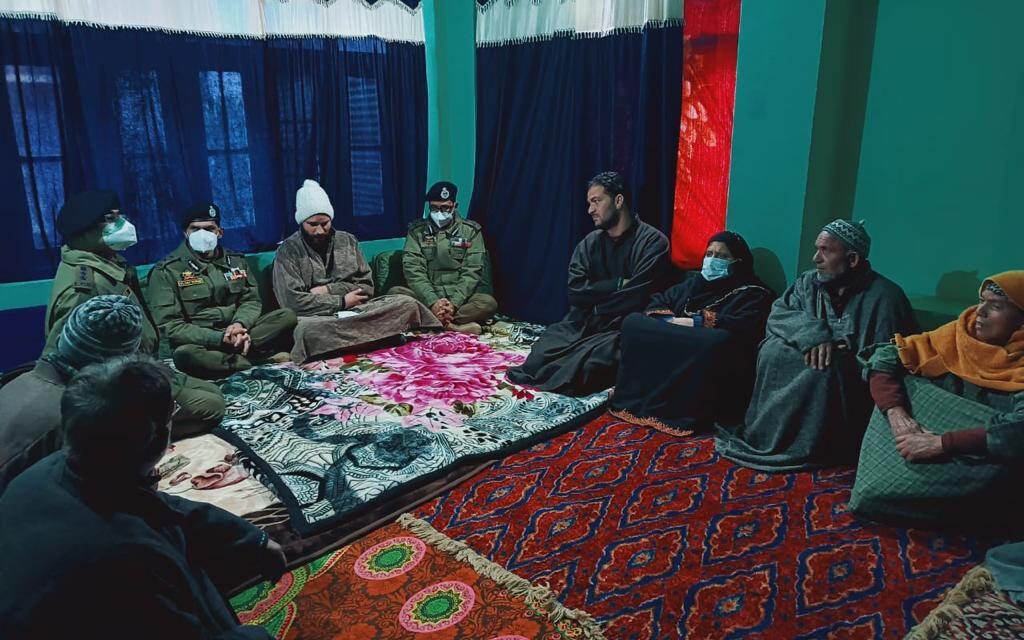 IGP reviewed security situation in Sopore, visits family of cop killed in Anantnag