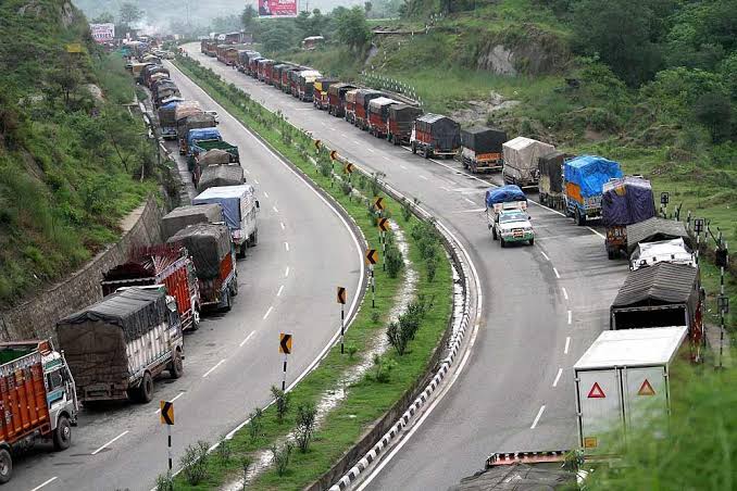 Jammu-Srinagar highway closed again due to fresh landslides