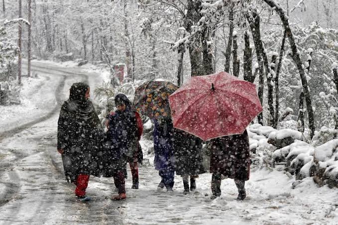MeT Forecasts Light Snow, Rainfall On March 2-3 In J&K