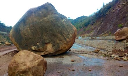 Fresh landslides shut Jmu—Sgr highway again