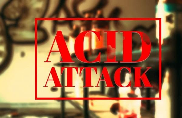 Breaking : Unidentified Persons Throw Acid On 24-Year-old Girl in Srinagar