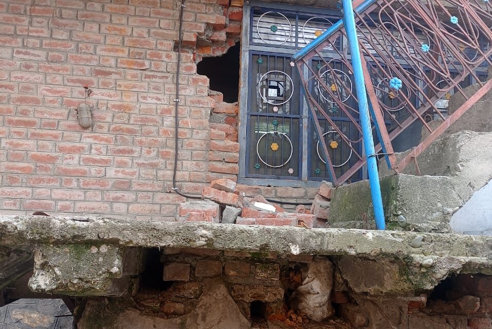 Burglary attempt at JK Bank branch Chittergull in Anantnag