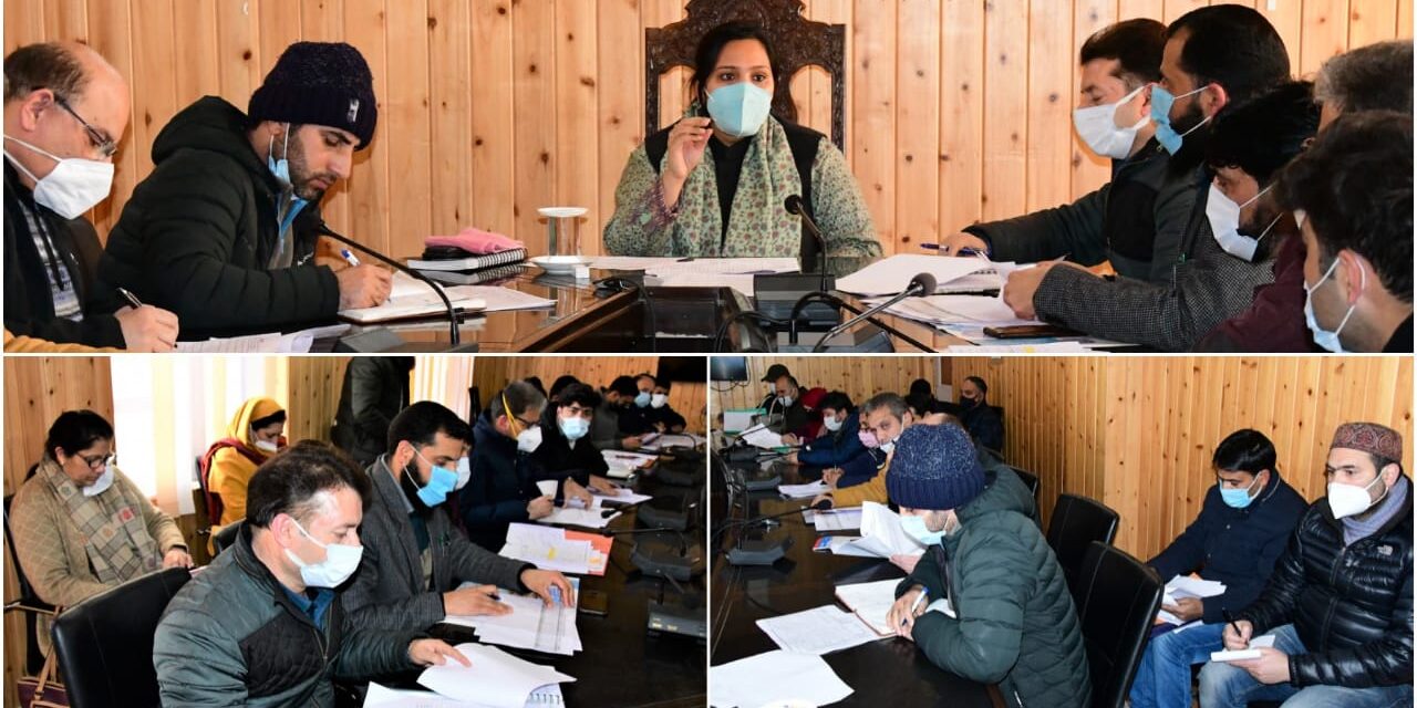 DC Ganderbal reviews development scenario in district;Directs for speeding up pace of progress to achieve targets