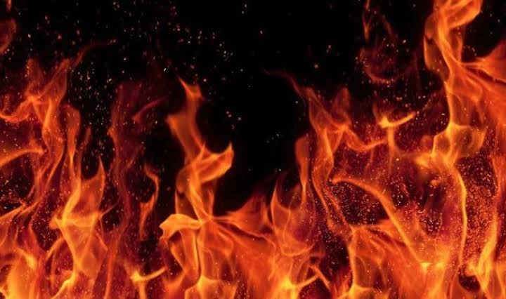 Four residential houses, cow shed damaged in midnight blaze at Handwara’s Rajwar