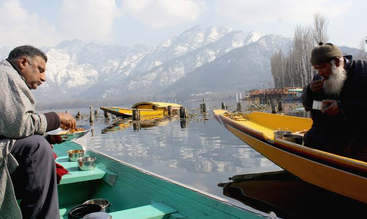 Barring Srinagar, Mercury Drops To Below Freezing Point In Kashmir