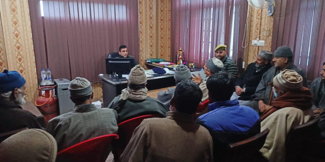 Ganderbal police facilitated PCPG meeting at police station Lar