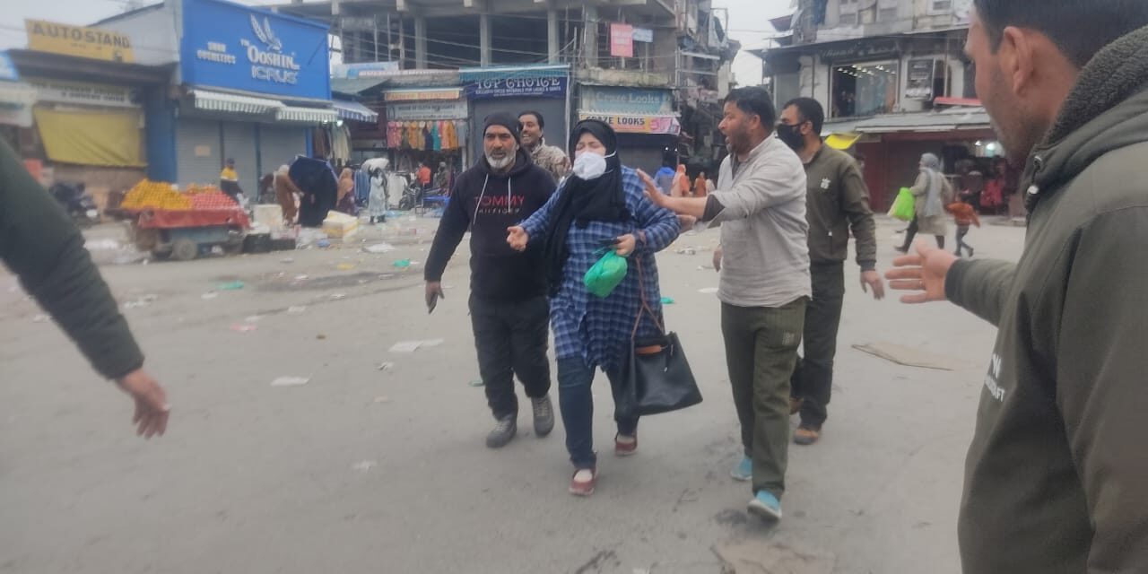 10 injured in Grenade attack at Amira Kadal Srinagar