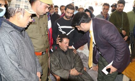 DC Srinagar visits family of 19-year old deceased girl victim of Amira Kadal Blast
