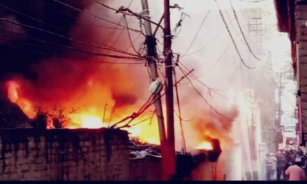 Update : 3 persons charred alive, 14 injured in massive fire in Jammu