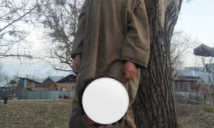 Man found hanging with tree in Budgam