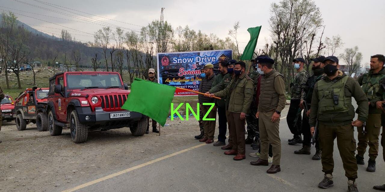 Snow drive to Sonamarg organised by Ganderbal Police