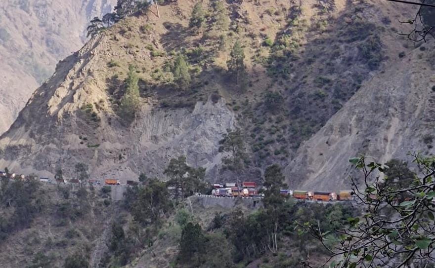 Shooting Stones Close Highway, Around 1000 Trucks Stranded In Ramban