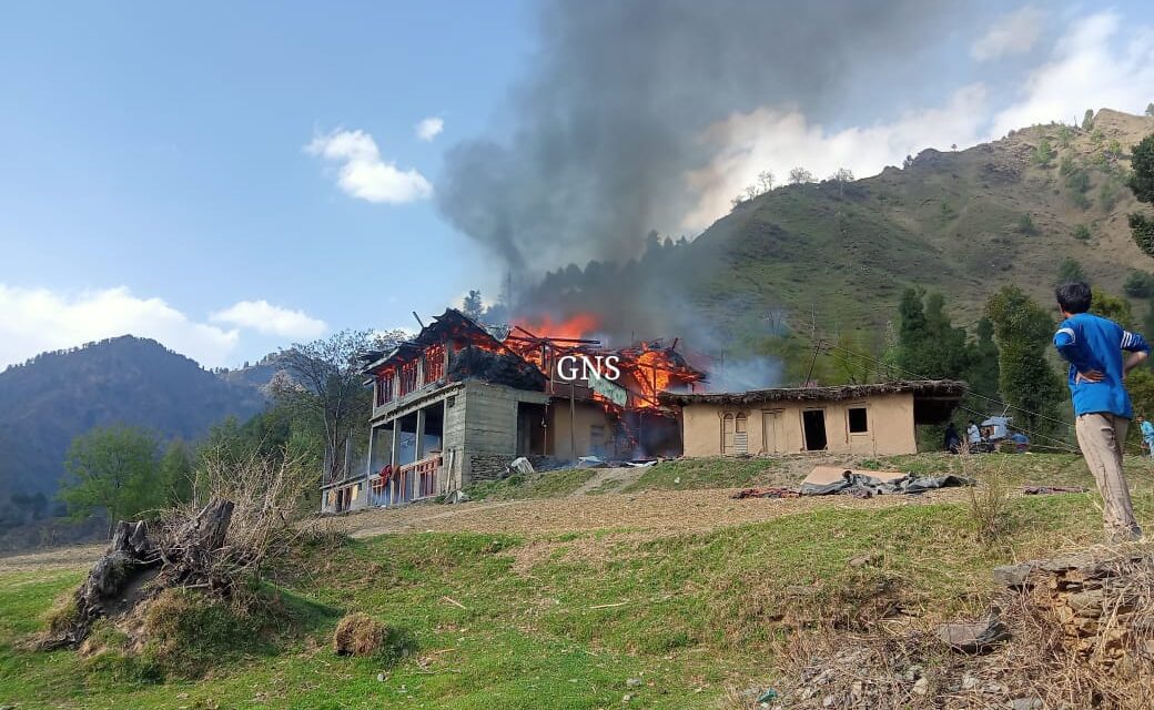 4 Houses Gutted In Poonch