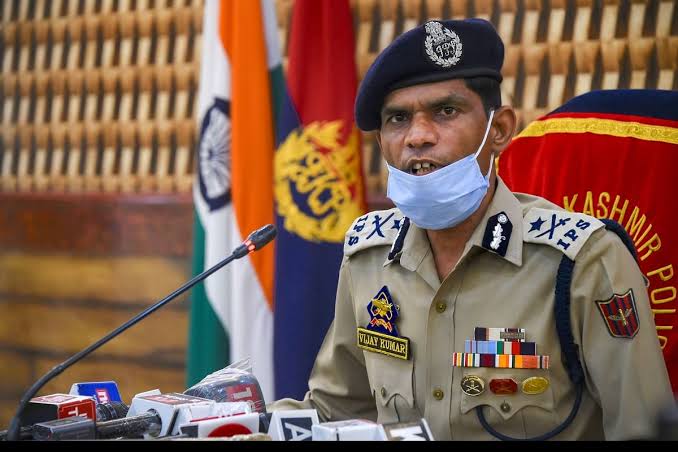 Youth with family history of militancy; stone pelting; influence of online propaganda, picking up arms: Kashmir Police Chief