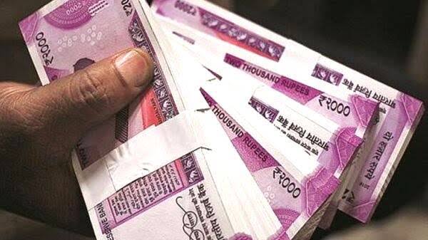 ACB arrests Inspector, Sales Tax deptt for accepting bribe off Rs 3 lakh