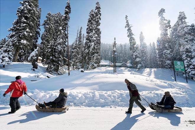 Over one lakh tourists visited Gulmarg in first two months of 2022