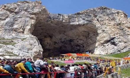 Chadi Mubarak reaches Holy Cave, Amarnath Yatra ends peacefully in J&K