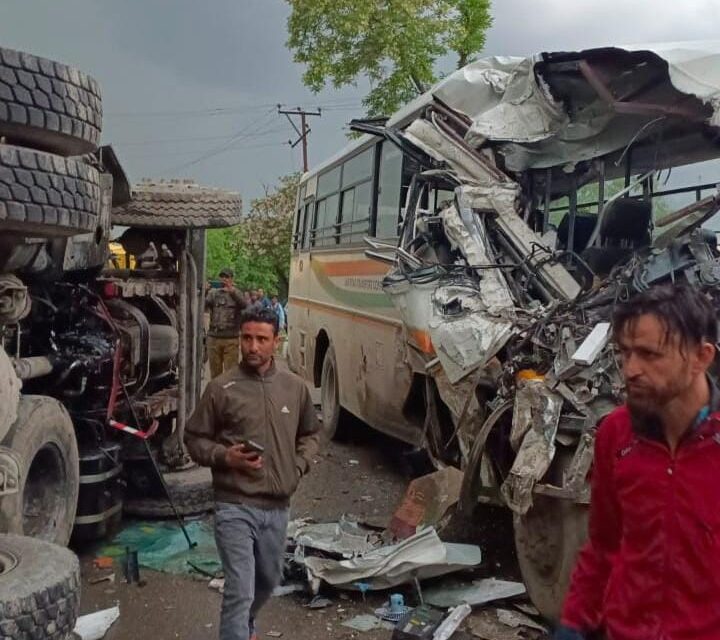 Sarpanch Killed, 2 cops among 6 injured in accident near Pattan