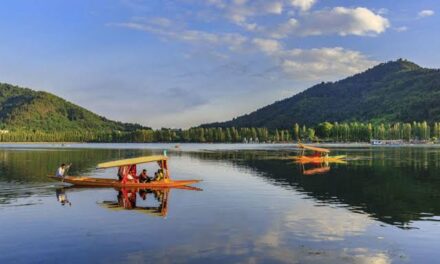 Kashmir records dip in foreign tourist arrivals by 95 percent