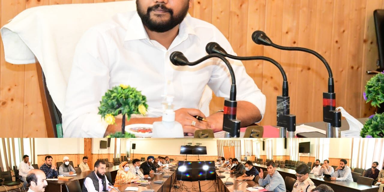 DC Ganderbal reviews SAJY-2022 arrangements via Baltal route;Stresses for better planning and early execution of works