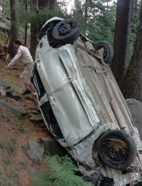 2 dead, 7 injured as car falls into gorge in Ramban