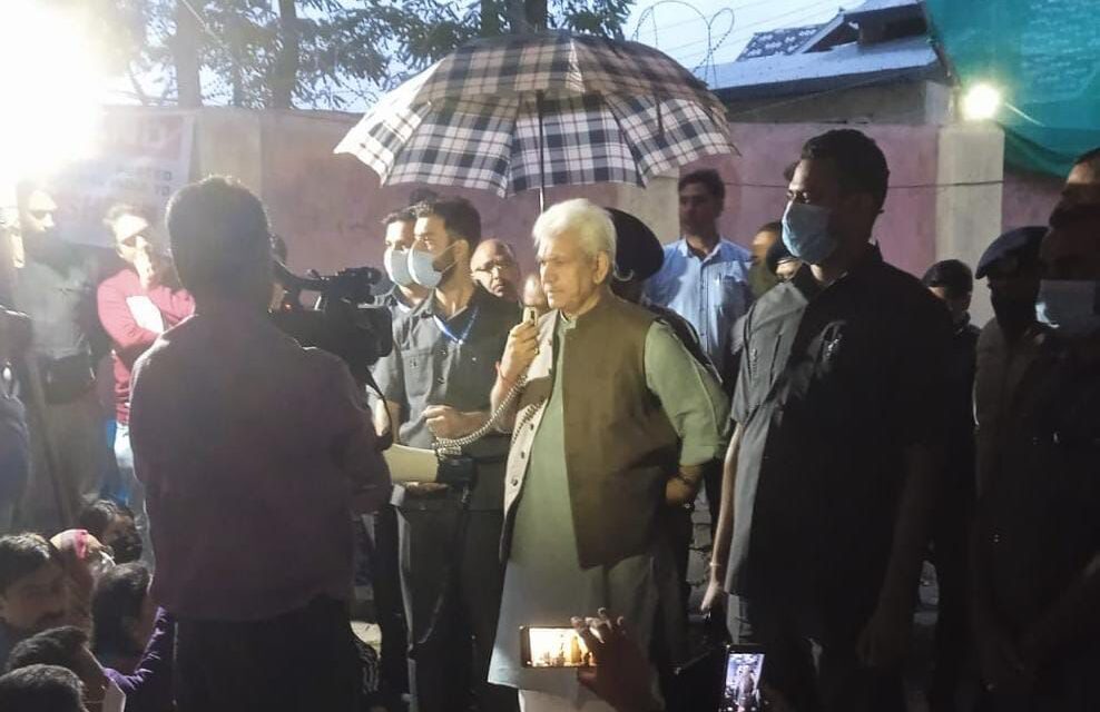 Rahul Bhat’s killing: LG Sinha reaches Pandit Colony in Budgam