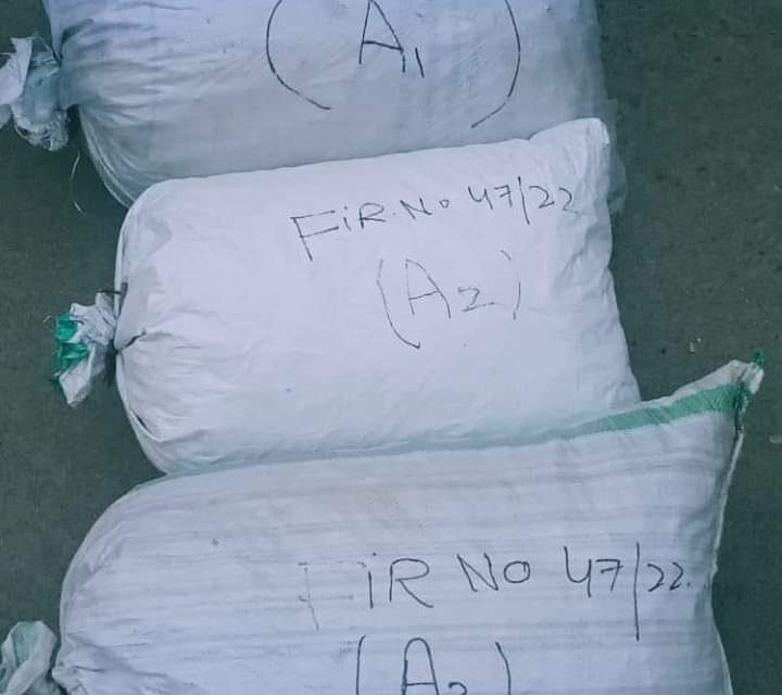 Police recovers huge quantity of poppy straw in Pulwama