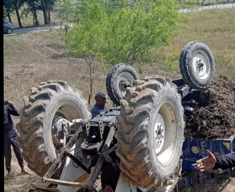 2 Persons Die As Tractor Turns Turtle In Pampore
