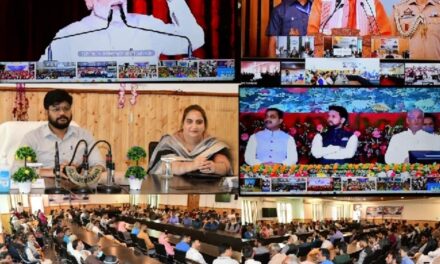 District Administration Ganderbal facilitates live streaming of Gareeb Kalyan Sammelan programme from shimla