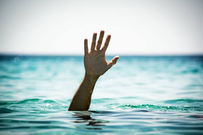 Student drowns in Nallah in Shopian, rescue ops on