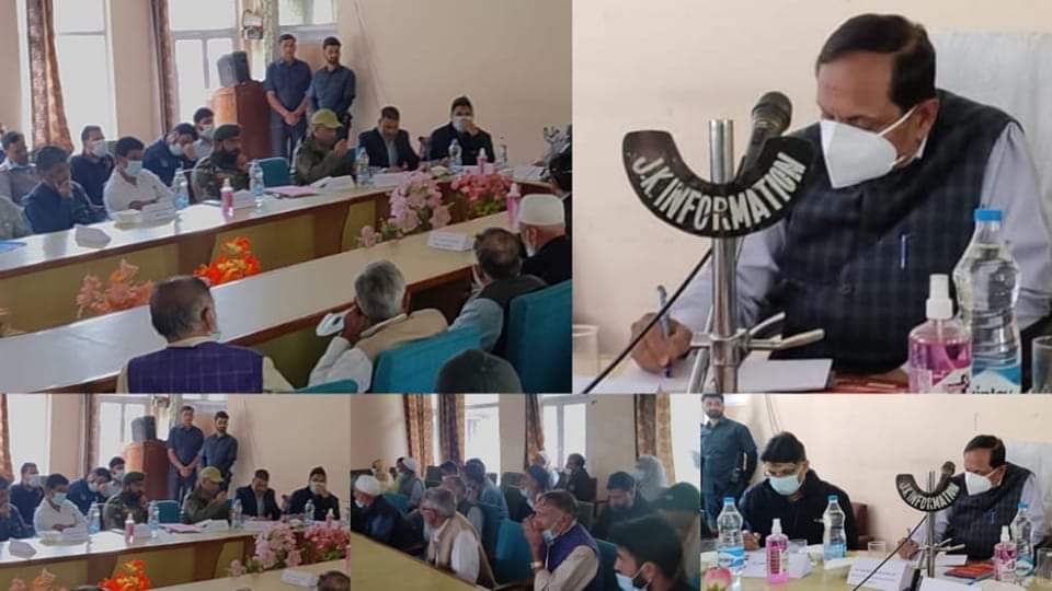 Advisor Bhatnagar visits Gurez;Interacts with DDC, BDC members, PRI representatives and listens to Public Grievances