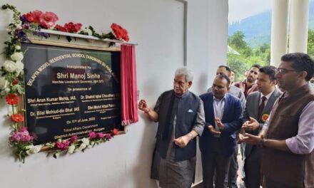 Lt Governor visits Kulgam;Inaugurates Eklavya Model Residential School; Lays Foundation Stone for a New Tribal Youth Hostel