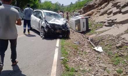 4 injured in accident on Rajouri-Kalakote road