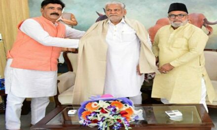 Ex-Cop Adv Farooq Reshi joins BJP in New Delhi