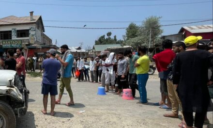 IUST hostels without drinking water supply, Students hold protest