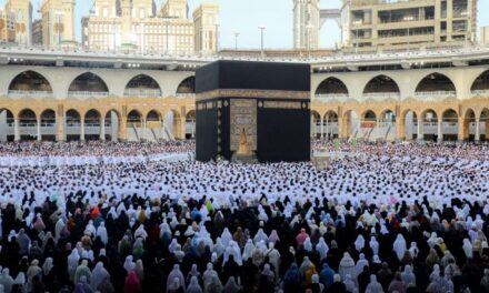 Thousands of maskless Muslim pilgrims kick start largest Hajj of COVID era in Saudi Arabia