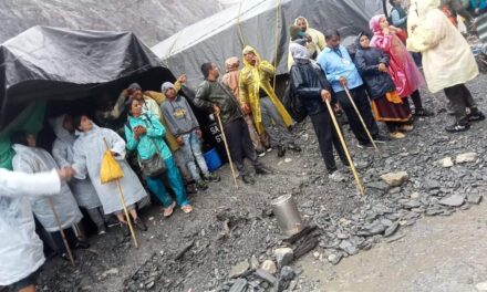 Batal cloud burst: 10 Yatris die, over 40 missing