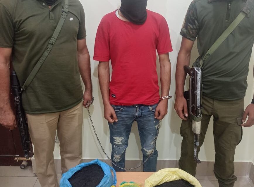 Srinagar police recovered 6kgs of IED material on NHW,one arrested