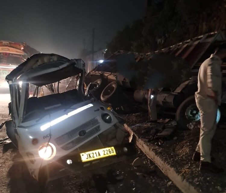 3 minors among 4 die, 15 injured in Samba road accident