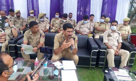 Police’s First Ever Service Mela Evokes Great Response In Baramulla;SSP Presides Over Function, Holds Live Interactive Session With Public