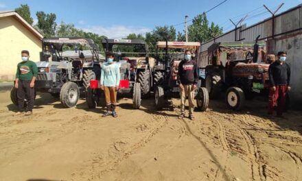 Budgam police seized 04 tractors & arrests 04 persons for illegal excavation and transportation of minerals.