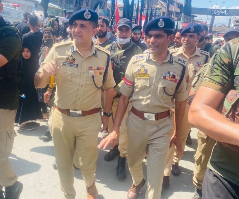 ADGP Kashmir Along with SSP Srinagar, other officers Participate in 10Th Muharram
